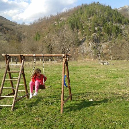 Exo Log Cottage Jezero  Esterno foto