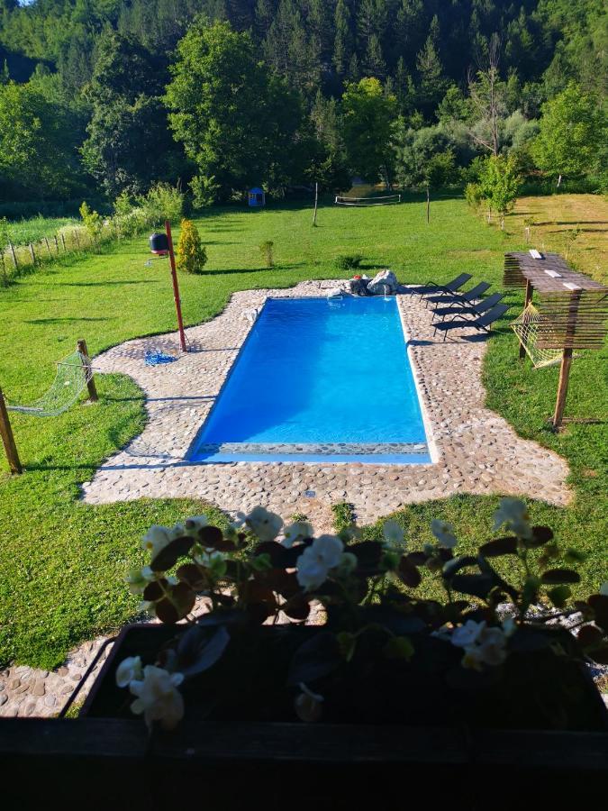 Exo Log Cottage Jezero  Esterno foto