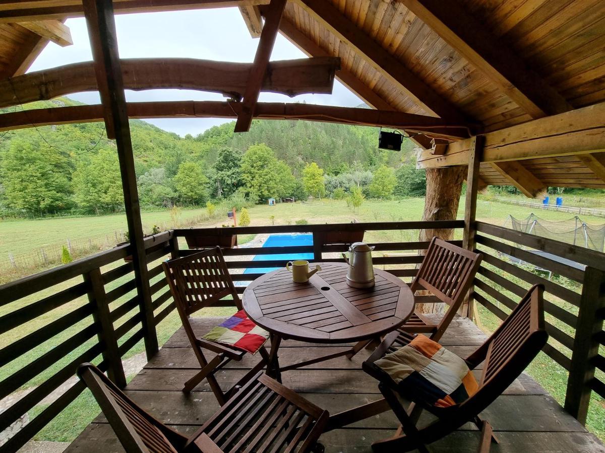 Exo Log Cottage Jezero  Esterno foto