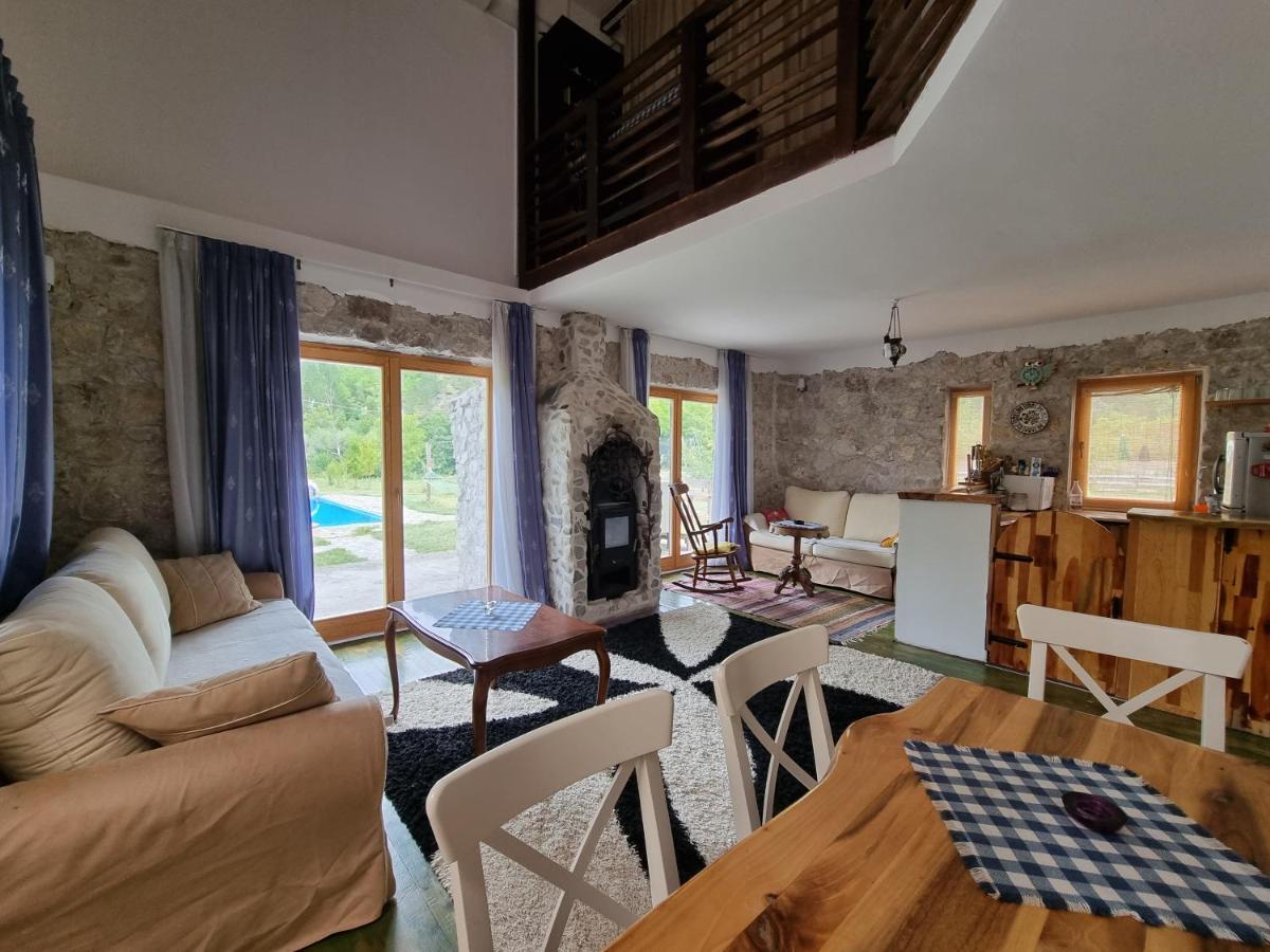 Exo Log Cottage Jezero  Esterno foto