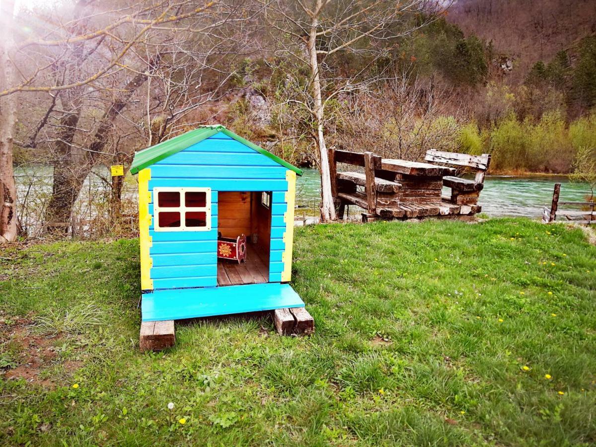 Exo Log Cottage Jezero  Esterno foto
